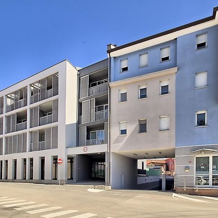 Summertime House With Apartment Umago Exterior foto