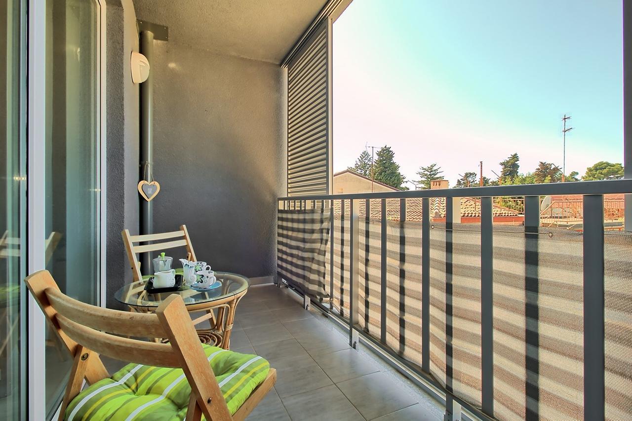 Summertime House With Apartment Umago Exterior foto