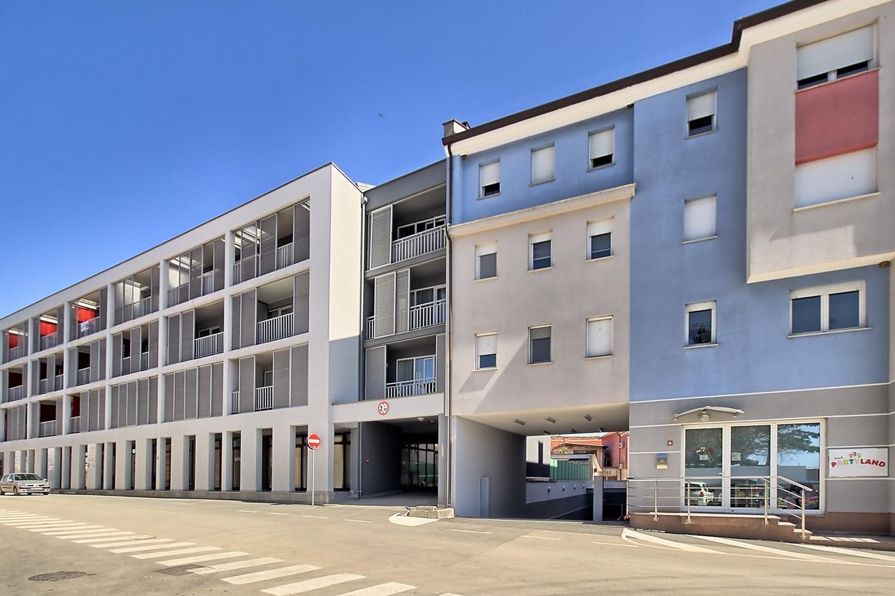 Summertime House With Apartment Umago Exterior foto
